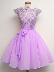 Hot Sale Knee Length Lilac Court Dresses for Sweet 16 Chiffon Cap Sleeves Lace and Belt