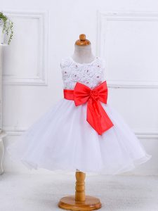 Knee Length Zipper Little Girls Pageant Dress Wholesale White for Wedding Party with Bowknot