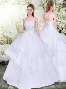 Floor Length A-line Sleeveless White Wedding Gown Lace Up