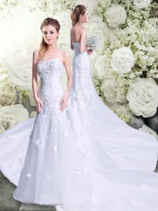 Glamorous Court Train Ball Gowns Wedding Dress White Sweetheart Tulle Sleeveless Lace Up