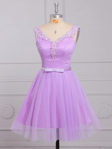 Luxury V-neck Sleeveless Quinceanera Court Dresses Mini Length Appliques and Belt Lilac Lace