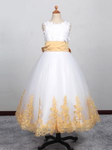 Sleeveless Appliques Lace Up Child Pageant Dress