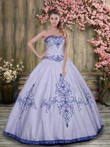 Hot Sale White Taffeta Lace Up Strapless Sleeveless Floor Length Sweet 16 Quinceanera Dress Embroidery
