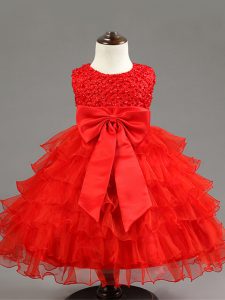 Sleeveless Organza Knee Length Zipper Girls Pageant Dresses in Red with Ruffled Layers and Bowknot