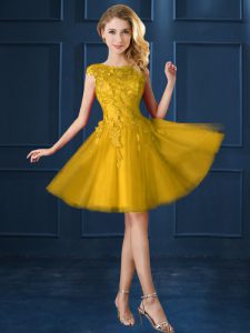 Gold Tulle Lace Up Dama Dress for Quinceanera Cap Sleeves Knee Length Lace and Appliques