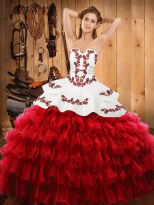 Glittering Floor Length White And Red Sweet 16 Quinceanera Dress Sweetheart Sleeveless Lace Up