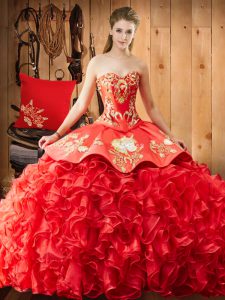 Dazzling Sleeveless Embroidery and Ruffles Lace Up Sweet 16 Dresses with Red Brush Train