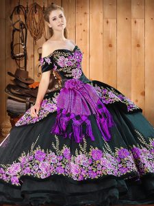Beautiful Black Ball Gowns Organza Off The Shoulder Short Sleeves Embroidery and Hand Made Flower Floor Length Lace Up S
