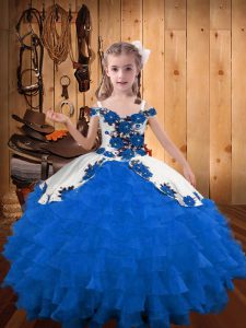 Fashion Off The Shoulder Sleeveless Lace Up Winning Pageant Gowns Blue Organza