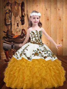 New Arrival Gold Organza Lace Up Straps Sleeveless Floor Length Little Girls Pageant Dress Wholesale Embroidery and Ruff