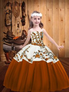 Custom Made Brown Sleeveless Embroidery Floor Length Child Pageant Dress