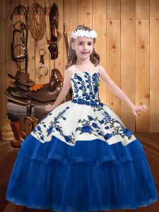 Blue Straps Lace Up Embroidery Girls Pageant Dresses Sleeveless