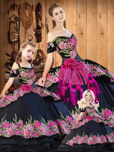 Low Price Black Ball Gowns Embroidery and Hand Made Flower Quinceanera Dress Lace Up Organza Short Sleeves