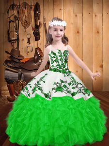 Floor Length Ball Gowns Sleeveless Green Pageant Dresses Lace Up
