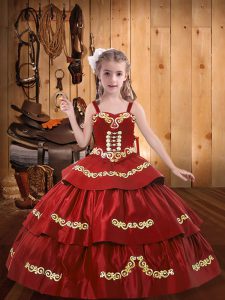 Wine Red Ball Gowns Taffeta Straps Sleeveless Embroidery Floor Length Lace Up Pageant Dress Womens