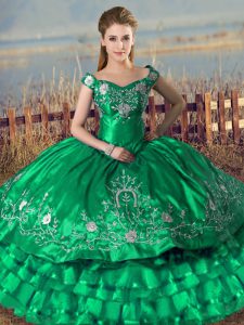 Green Quinceanera Dresses Sweet 16 and Quinceanera with Embroidery and Ruffled Layers Off The Shoulder Sleeveless Lace U
