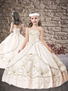Adorable Satin Sleeveless Floor Length Girls Pageant Dresses and Embroidery