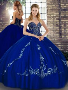 Free and Easy Royal Blue Ball Gowns Sweetheart Sleeveless Tulle Floor Length Lace Up Beading and Embroidery Quinceanera 