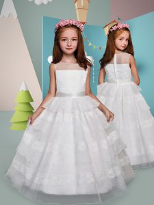 White Flower Girl Dresses for Less Wedding Party with Lace and Ruffled Layers Scoop Sleeveless Zipper