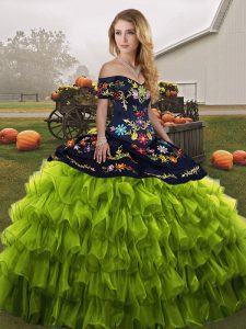 Off The Shoulder Sleeveless Organza Vestidos de Quinceanera Embroidery and Ruffled Layers Lace Up