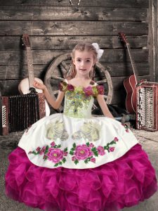 Sleeveless Beading and Embroidery and Ruffles Lace Up Kids Pageant Dress