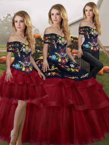 Wine Red Three Pieces Embroidery and Ruffled Layers Vestidos de Quinceanera Lace Up Tulle Sleeveless