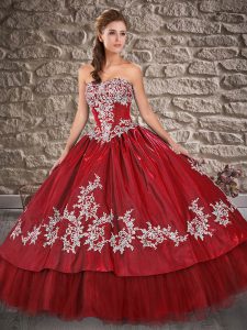 Dramatic Wine Red Quinceanera Gown Military Ball and Sweet 16 and Quinceanera with Appliques Strapless Sleeveless Lace U