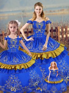 Glittering Off The Shoulder Sleeveless Lace Up Quinceanera Dresses Blue Satin