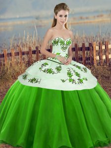 Trendy Green Sweetheart Neckline Embroidery and Bowknot Quinceanera Dresses Sleeveless Lace Up