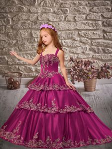 Fuchsia Sleeveless Brush Train Appliques and Ruffled Layers Little Girl Pageant Gowns