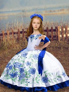 Sleeveless Embroidery Lace Up Kids Pageant Dress
