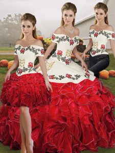 White And Red Off The Shoulder Neckline Embroidery and Ruffles Sweet 16 Dresses Sleeveless Lace Up