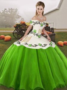 Vintage Green Ball Gowns Organza Off The Shoulder Sleeveless Embroidery Floor Length Lace Up Quinceanera Dresses