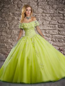 Glamorous Short Sleeves Lace and Appliques Lace Up 15 Quinceanera Dress with Yellow Green Brush Train