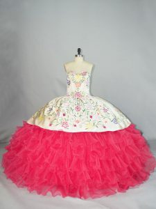 Classical Floor Length Lace Up 15 Quinceanera Dress White And Red for Sweet 16 and Quinceanera with Embroidery and Ruffl
