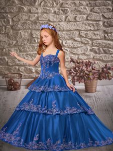 Ball Gowns Sleeveless Blue Pageant Gowns For Girls Brush Train Lace Up