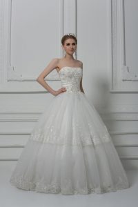 Floor Length White Wedding Gowns Tulle Sleeveless Beading and Lace