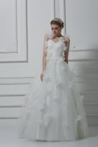 Eye-catching White Ball Gowns Tulle V-neck Sleeveless Hand Made Flower Floor Length Lace Up Wedding Dress