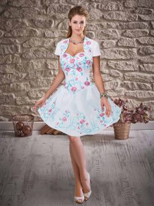 Sweetheart Sleeveless Prom Party Dress Mini Length Embroidery White Satin