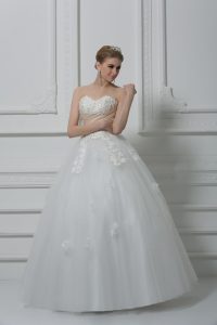 Custom Made White Tulle Lace Up Wedding Dresses Sleeveless Floor Length Beading and Appliques