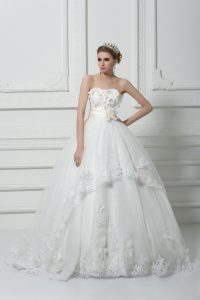 Brush Train Ball Gowns Wedding Gowns White Strapless Tulle Sleeveless Lace Up