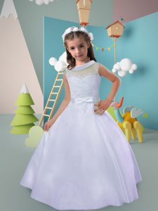 Fitting Sleeveless Lace and Belt Clasp Handle Flower Girl Dress