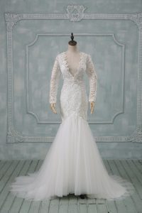 Exquisite White Wedding Dress Tulle Brush Train Long Sleeves Lace