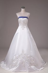 Modern Brush Train Ball Gowns Wedding Gown White Strapless Satin Sleeveless Lace Up