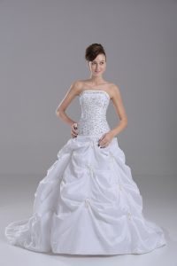 Beautiful Sleeveless Beading and Pick Ups Lace Up Wedding Gown with White Brush Train