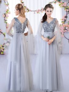 New Arrival V-neck Sleeveless Tulle Wedding Guest Dresses Appliques Lace Up