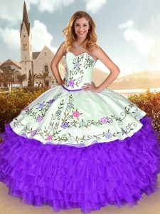 Sweetheart Sleeveless Satin and Organza Vestidos de Quinceanera Embroidery Sweep Train Lace Up