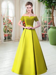 Yellow Green Short Sleeves Floor Length Belt Lace Up Homecoming Dress
