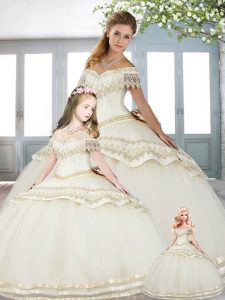 Graceful White Ball Gowns Off The Shoulder Short Sleeves Tulle Floor Length Lace Up Beading and Lace 15th Birthday Dress