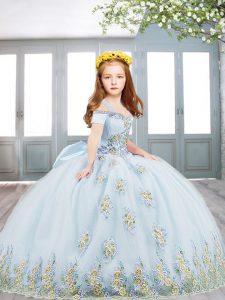 Off The Shoulder Short Sleeves Little Girl Pageant Gowns Floor Length Appliques and Bowknot Light Blue Tulle